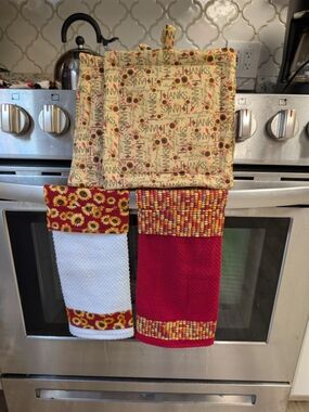 Handmade Sunflower Kitchen Towel and Potholder Set - Sunflower Print